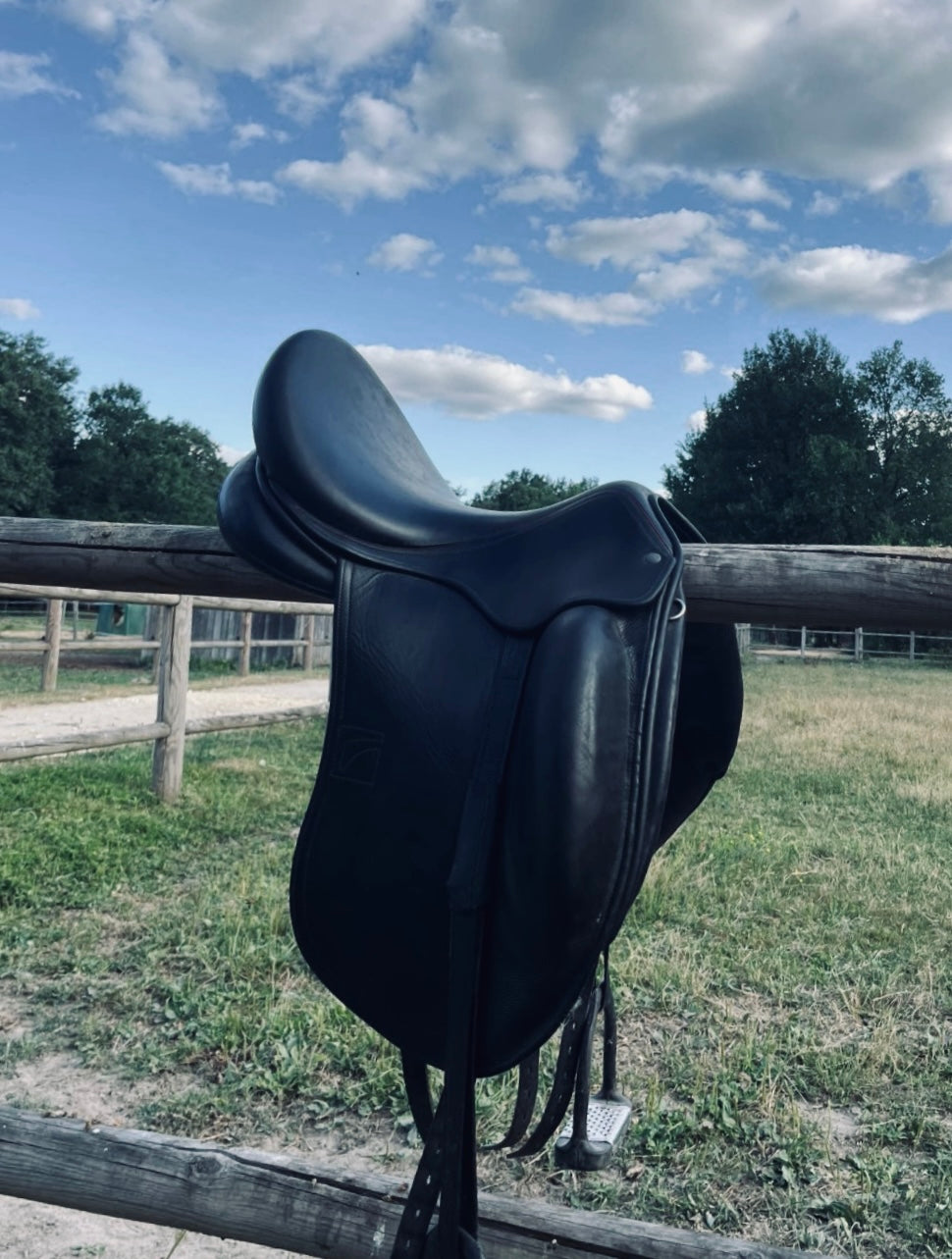 Selle de dressage 17,5" C-Strass